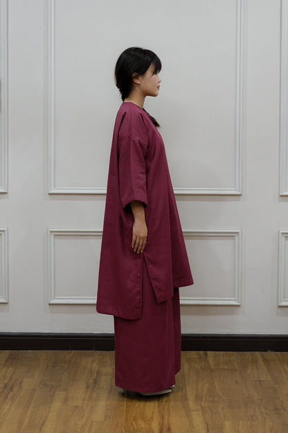 kurung labuh.