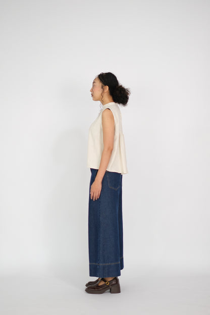 back-gathered sleeveless top