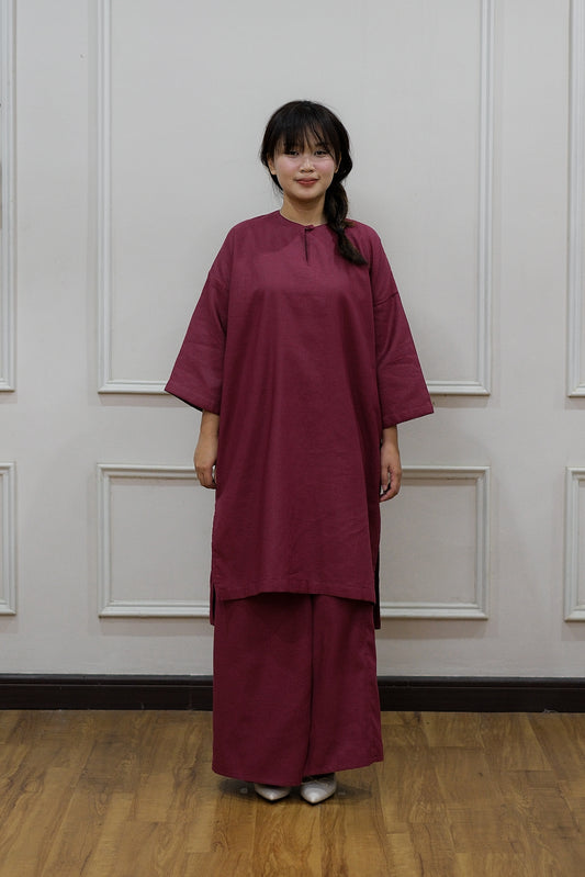 kurung labuh.