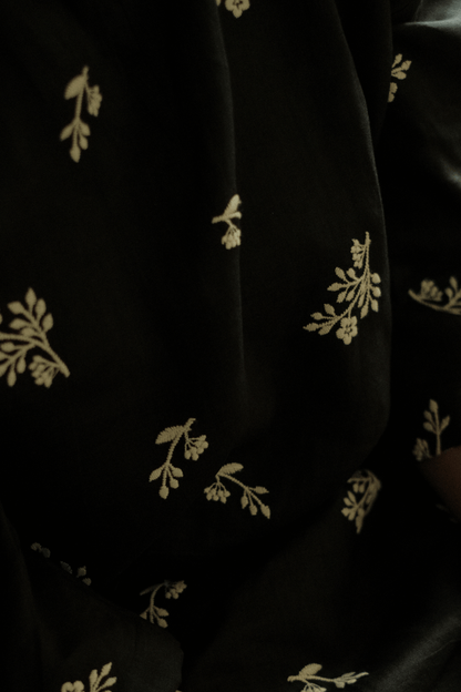 kurung labuh.