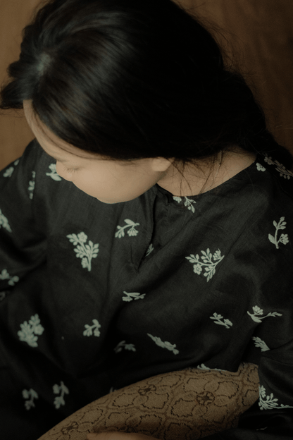 kurung labuh.